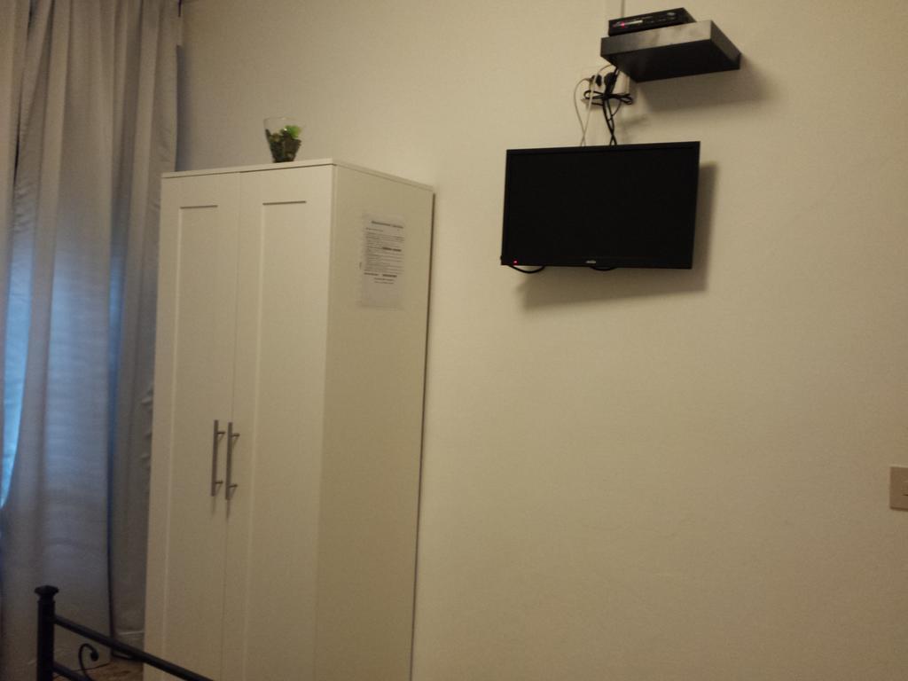 Casa Giulia Hotel Pisa Room photo